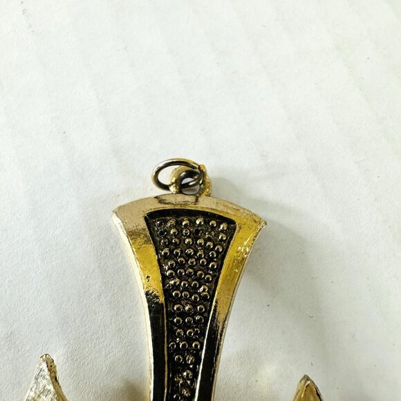 Vintage Maltese Templar Cross Pendant Gold-tone Metal Textured 3x1 3/4” - Picture 7 of 10